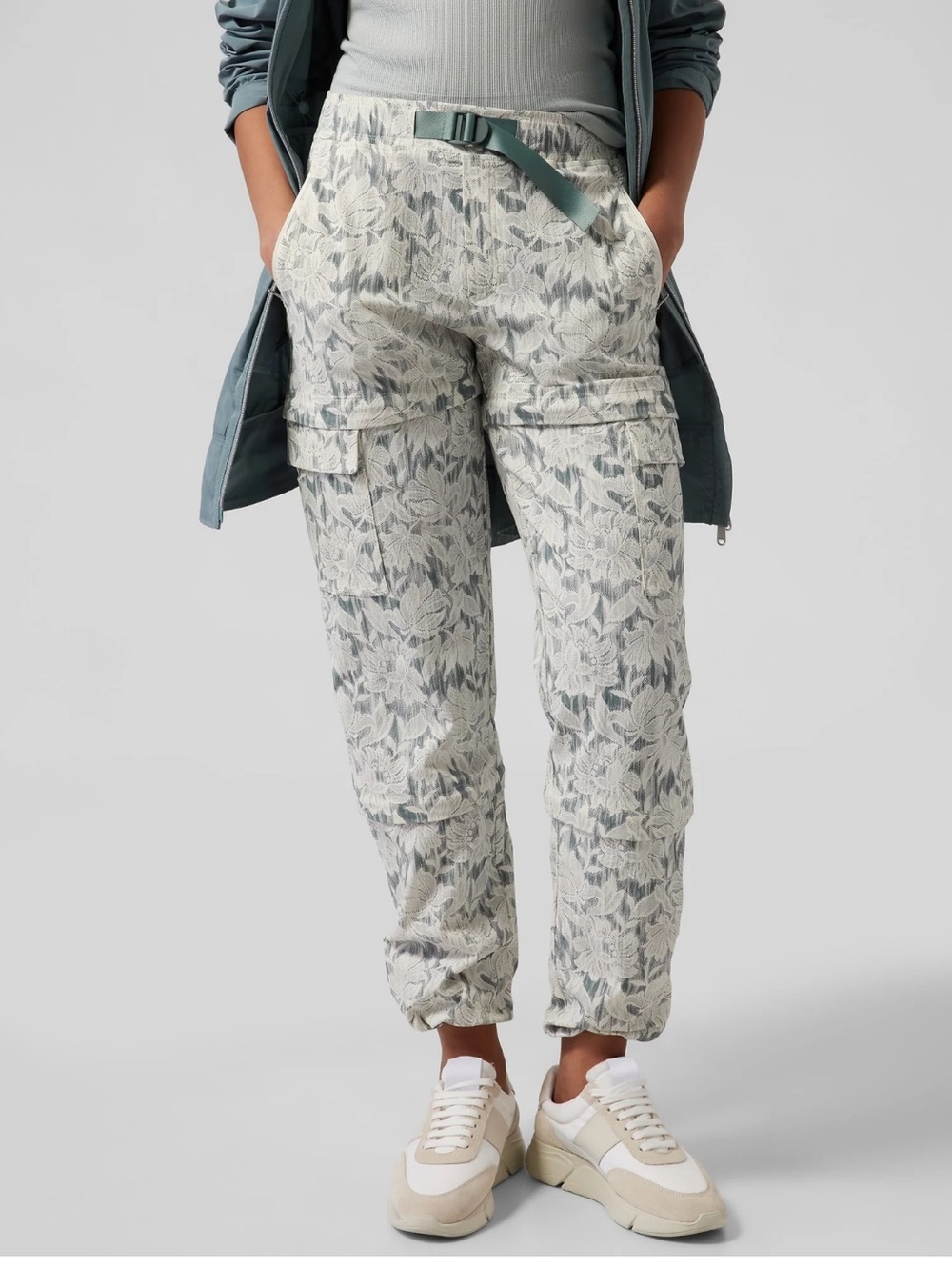 Athleta size 4 bloom Trekkie Floral Lace-Overlay Cargo Trousers